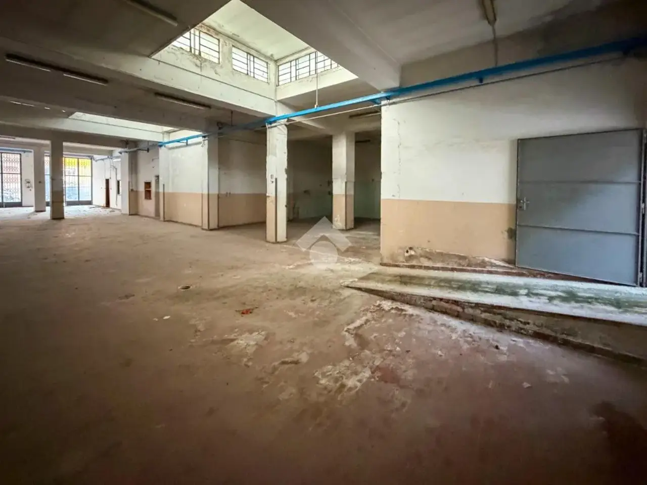 Capannone in Via Raffaele Fulgosio 11, Piacenza, {3} - Foto 2