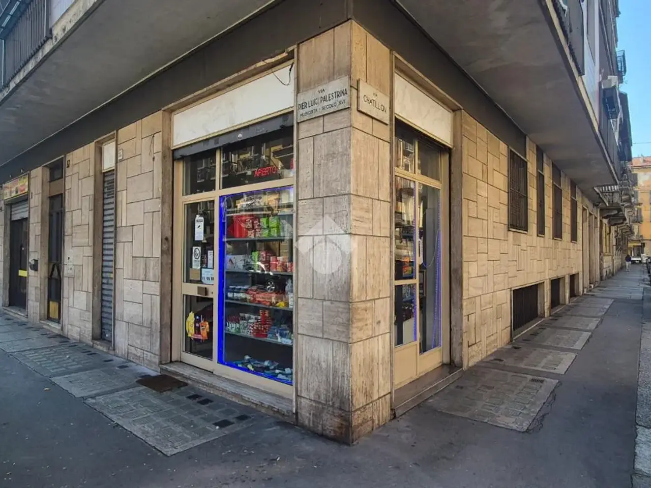 Negozio in Via Pierluigi Palestrina, Torino, {3} - Foto 1