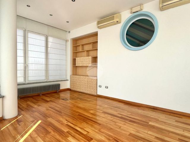 4-room flat in Corso della Liberta 21, Carate Brianza - Photo 1