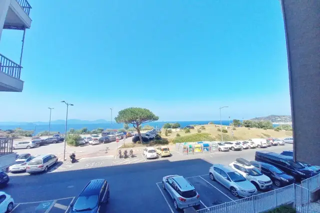 4-room flat in Ale Giovanni Amendol 19, Piombino - Photo 1