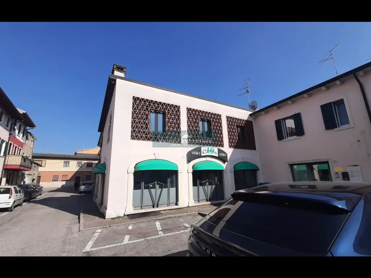 Negozio in Piazza Martiri della Libertà, 10, Sona, {3} - Foto 2
