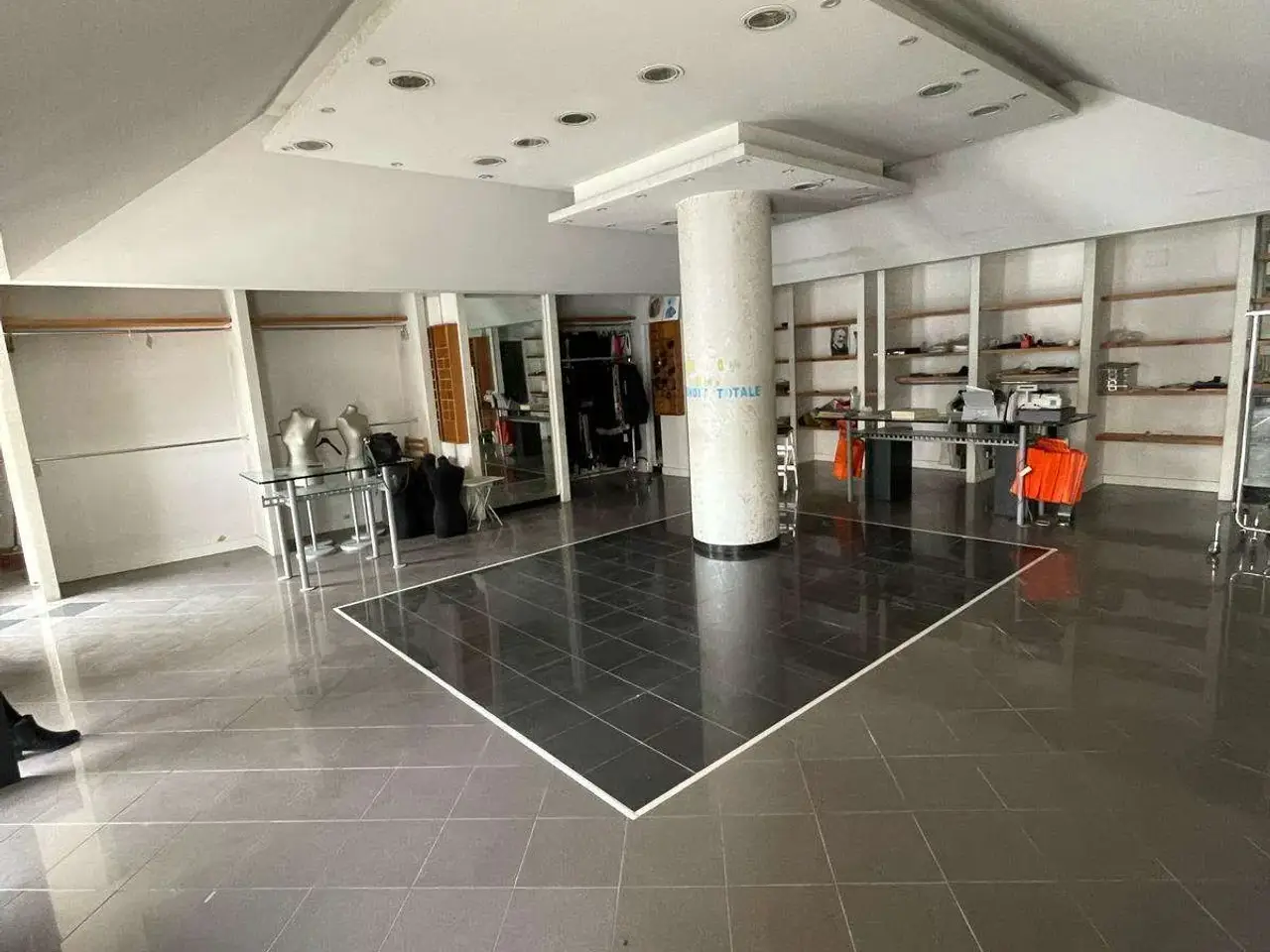 Negozio in , Frosinone, {3} - Foto 2