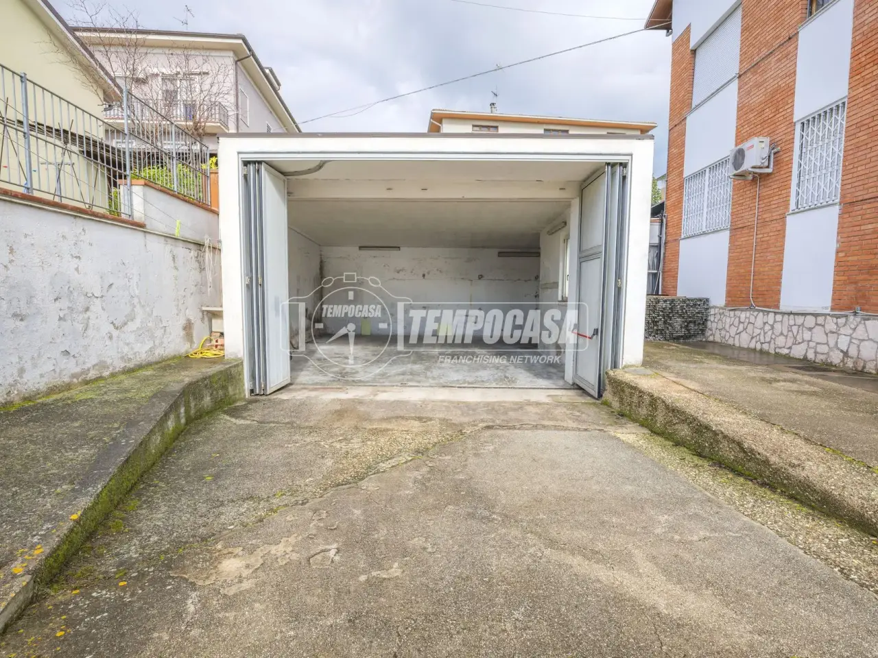 Magazzino in Via Silvio Pellico, Civitanova Marche, {3} - Foto 2