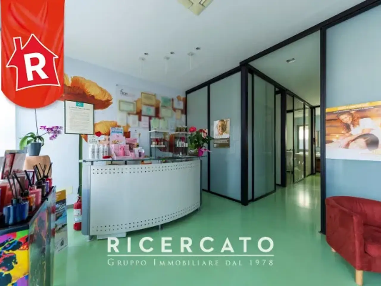 Negozio in Via Enzo Estrafallaces 22, Lecce, {3} - Foto 1