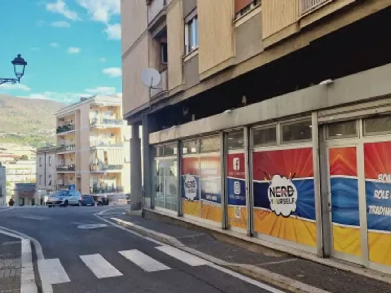 Negozio in Via Menotti Garibaldi 19, Velletri, {3} - Foto 2
