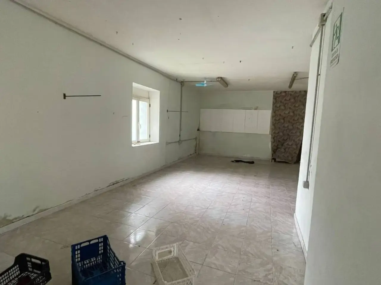 Esercizio commerciale in Via Vecchia Napoli 90 Napoli, Napoli, {3} - Foto 1
