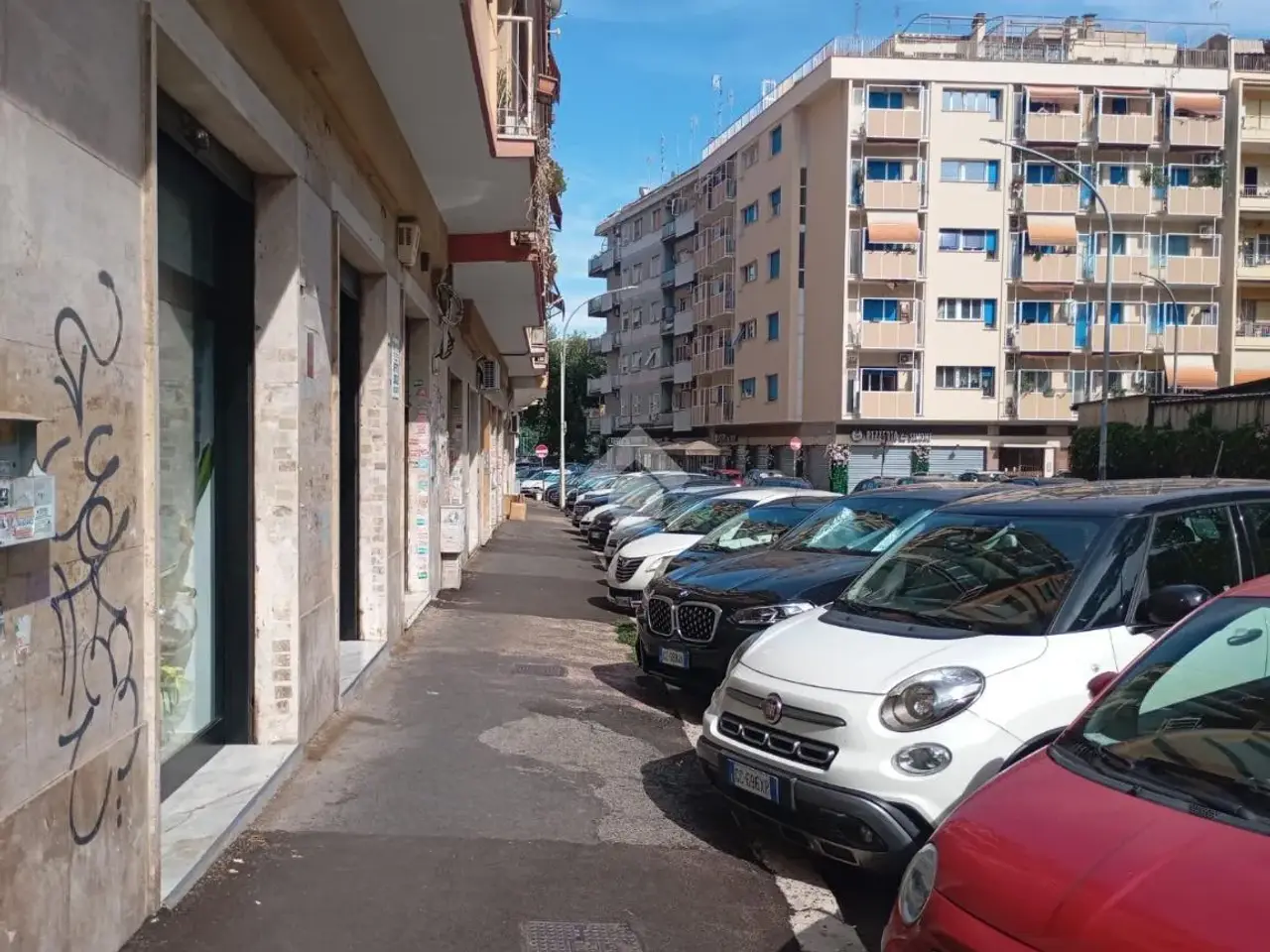 Negozio in Via Pietro Ruga 42, Roma, {3} - Foto 1