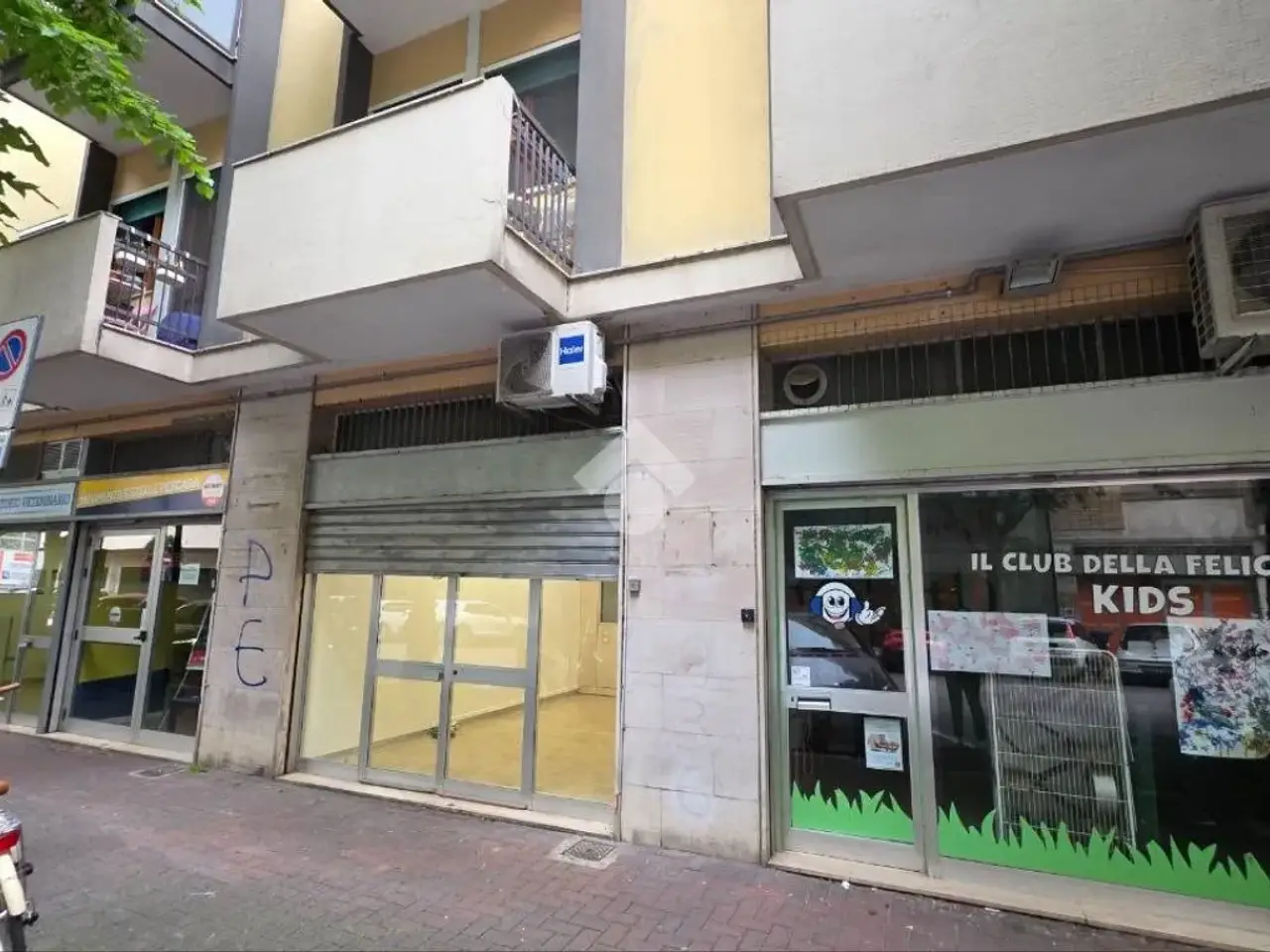 Negozio in Via Bologna 7, Pescara, {3} - Foto 1