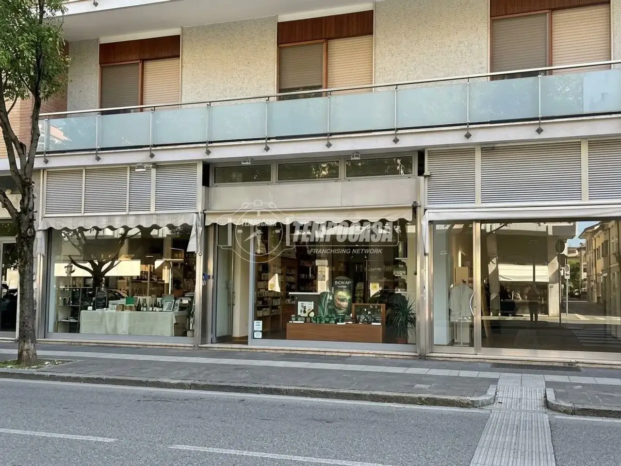 Negozio in Via Braccio Martello 26, Lecce, {3} - Foto 1