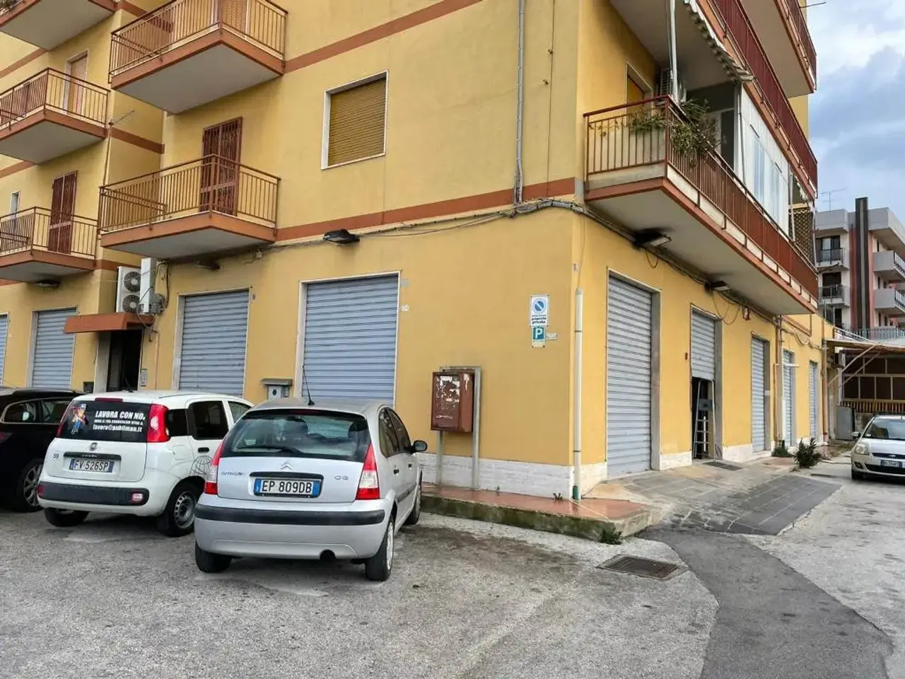 Locale commerciale in , Siracusa, {3} - Foto 1