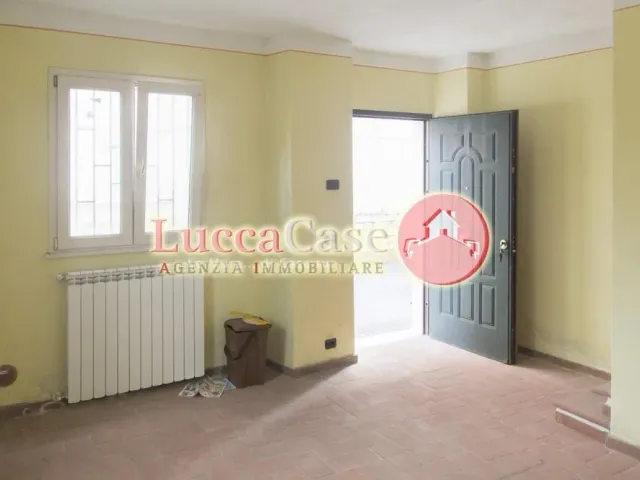 Porzione di casa in Pesciatina 773, Lucca - Foto 1