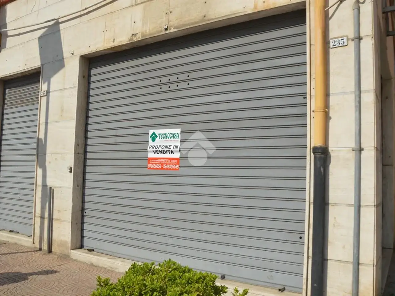 Negozio in Viale Sant'Avendrace 235, Cagliari, {3} - Foto 2