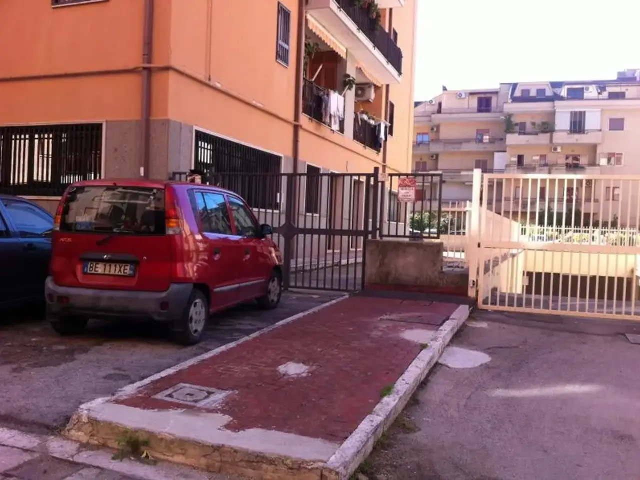 Magazzino in Via Vincenzo Lupoli 38, Caserta, {3} - Foto 1