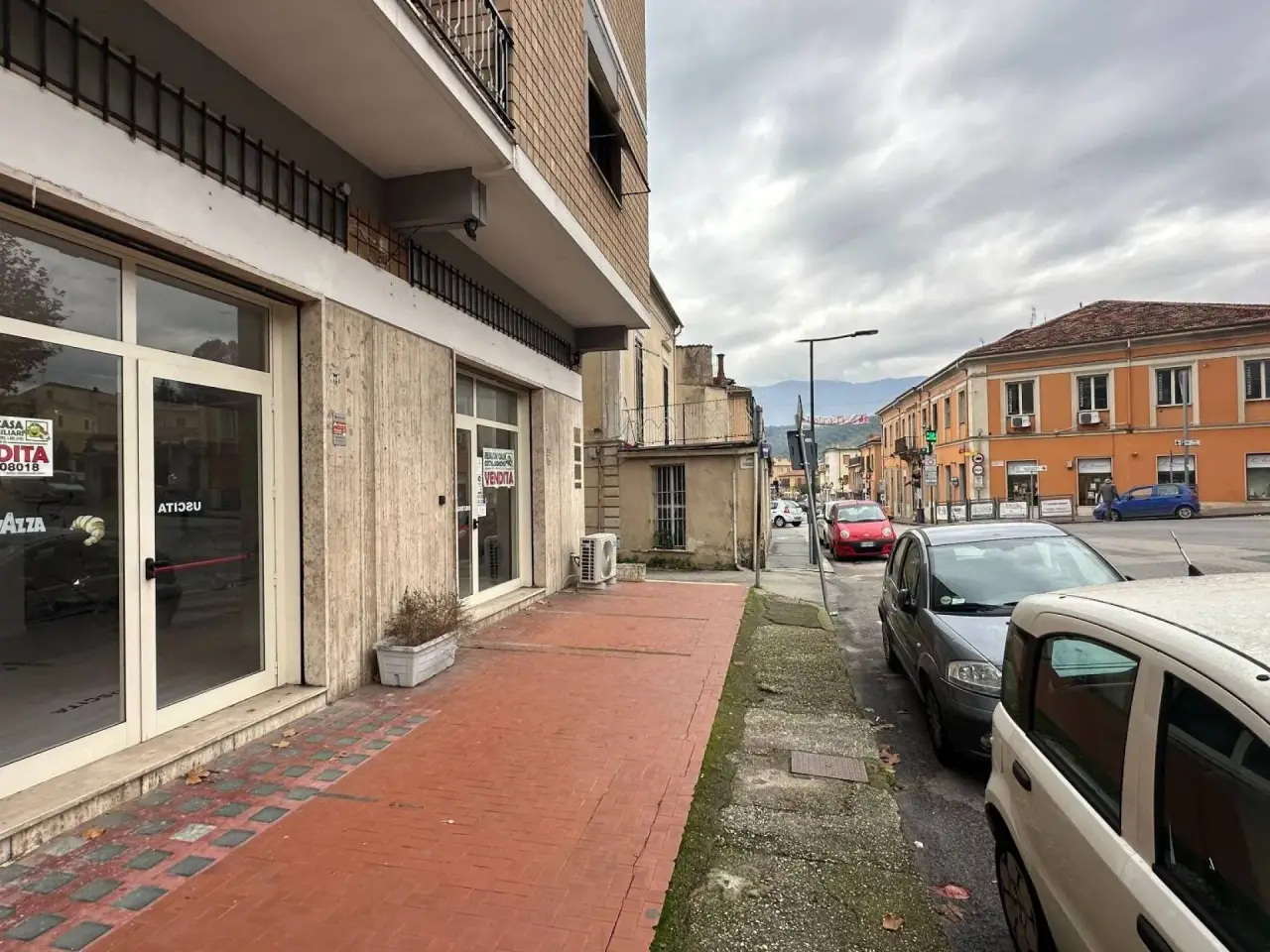 Negozio in Via Piscicelli 5, Isola Del Liri, {3} - Foto 1