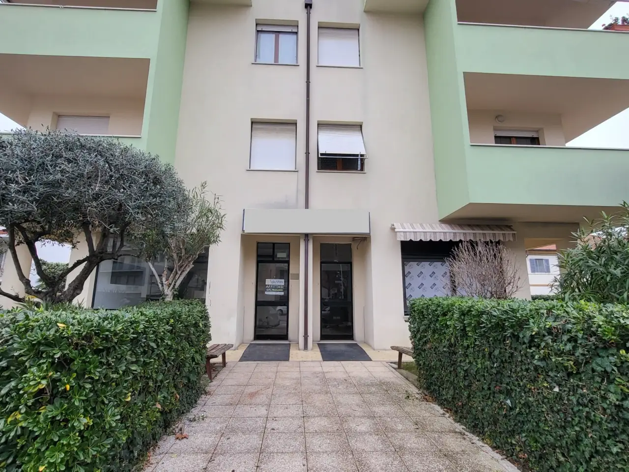 Palazzina commerciale in , Senigallia, {3} - Foto 1