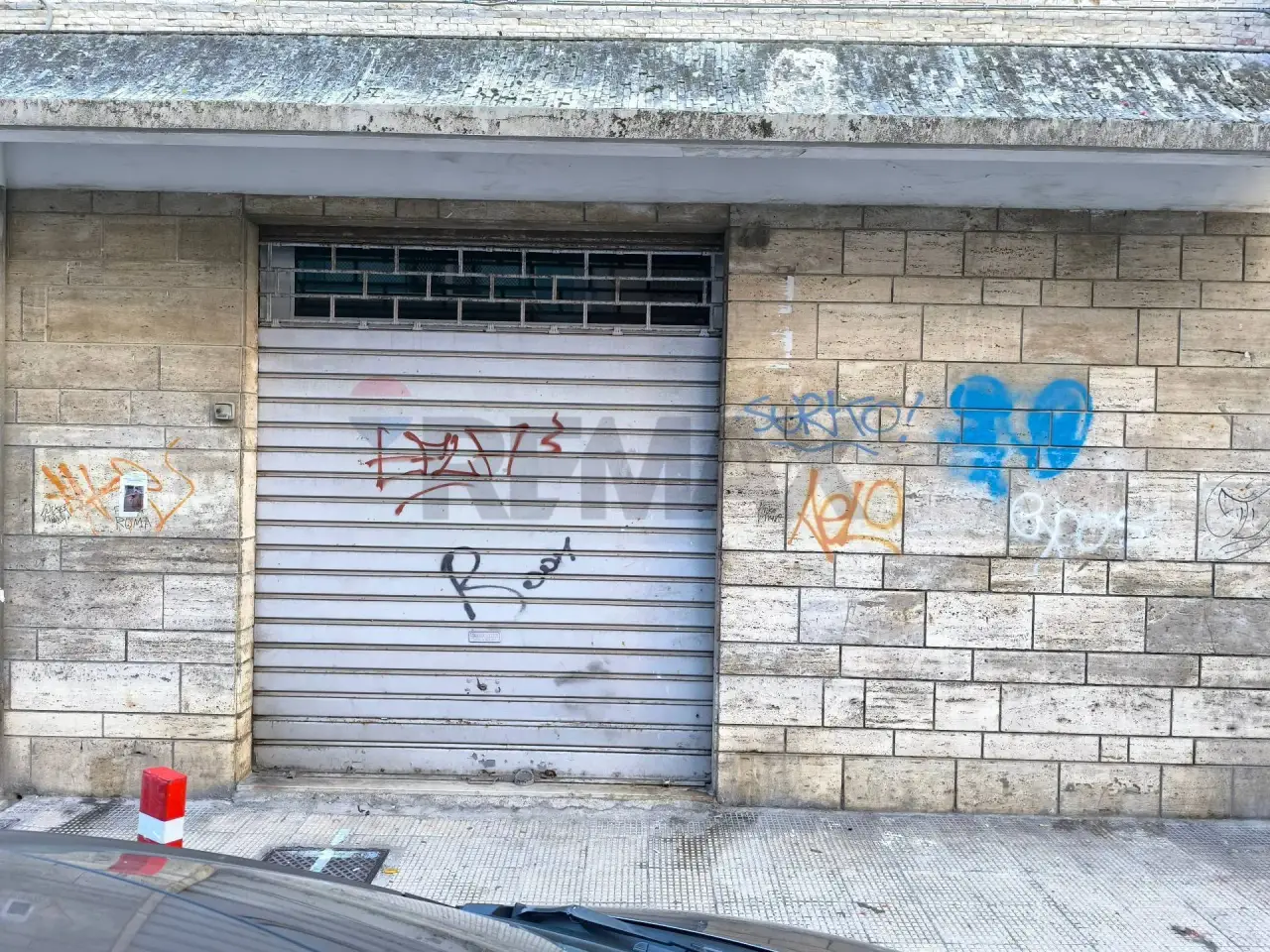 Negozio in Via Isonzo 38/40 46/4, Bari, {3} - Foto 1