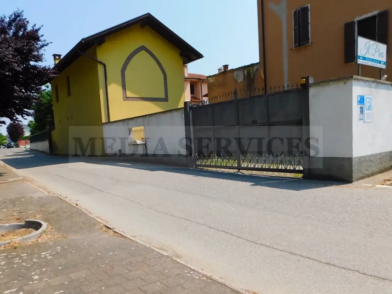 Albergo in Corso Camillo Benso Conte di Cavour N° 1, Garlasco, {3} - Foto 2