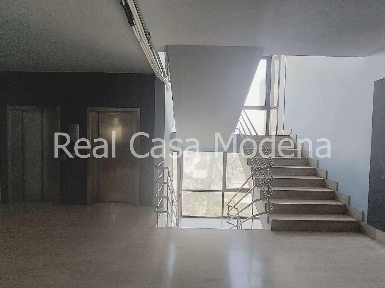 Ufficio in Via Cagliostro, Modena, {3} - Foto 1