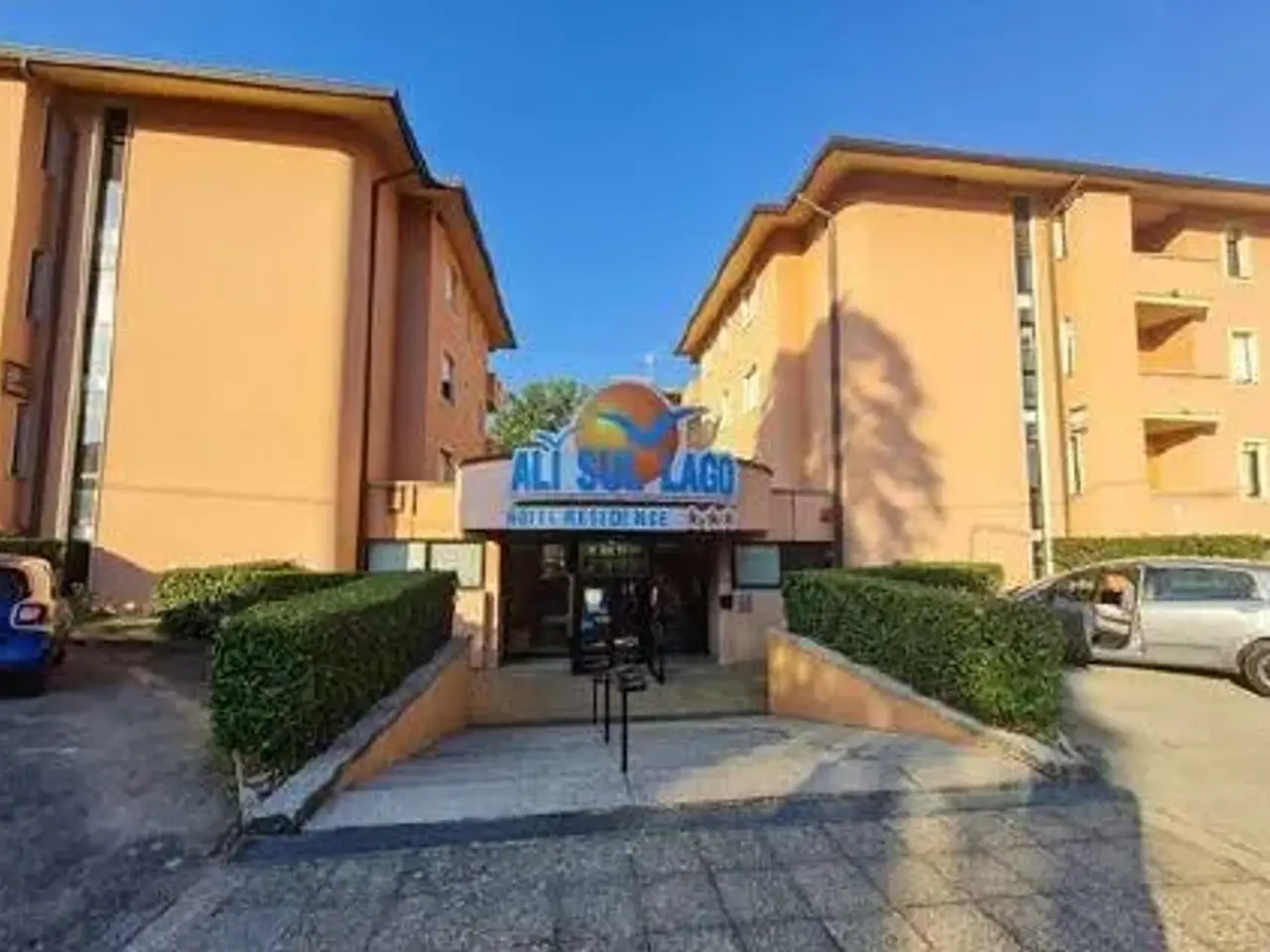 Albergo in Via della Concordia 22, Magione, {3} - Foto 1