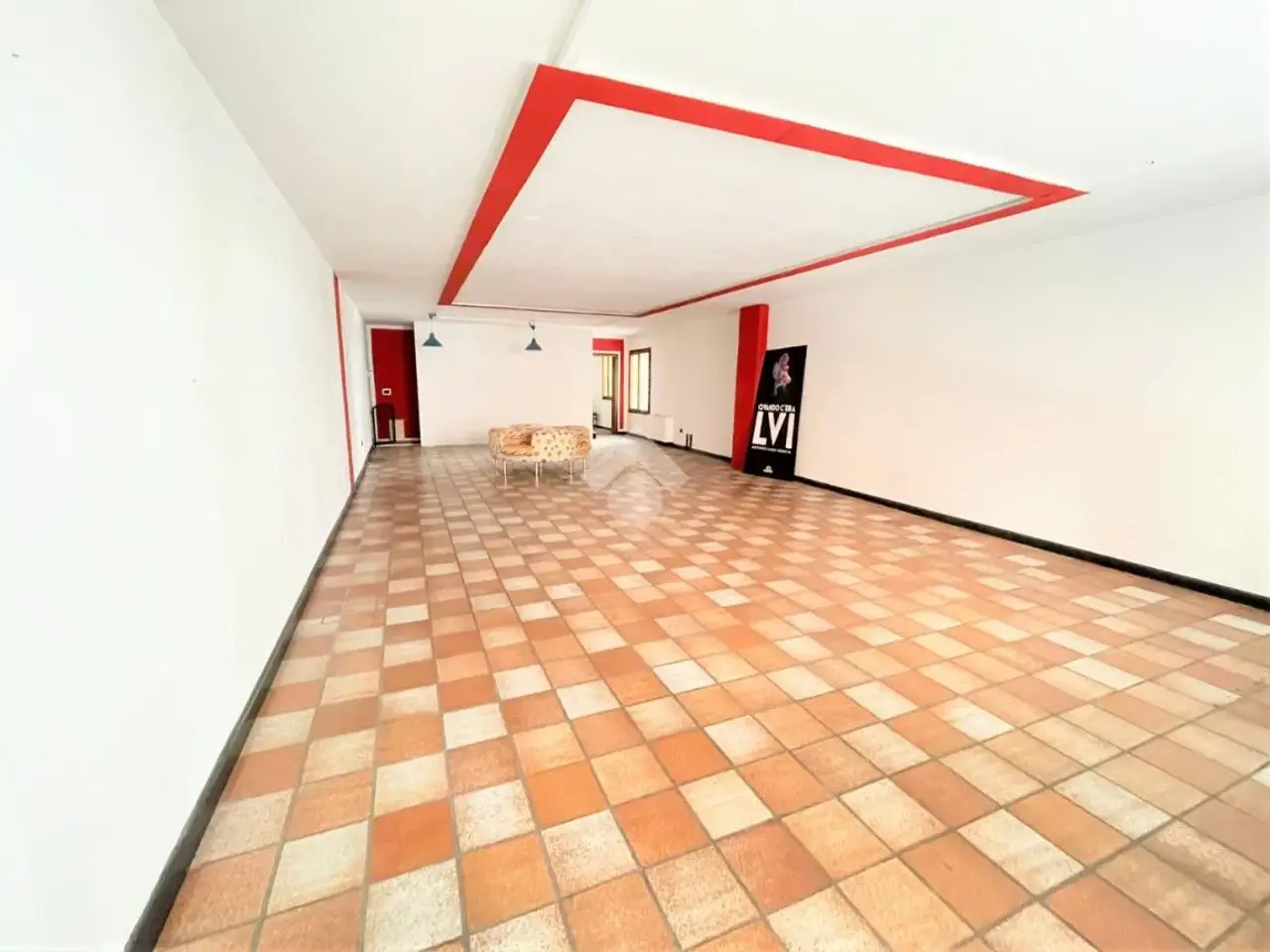 Negozio in Via Zabarella 107, Padova, {3} - Foto 2