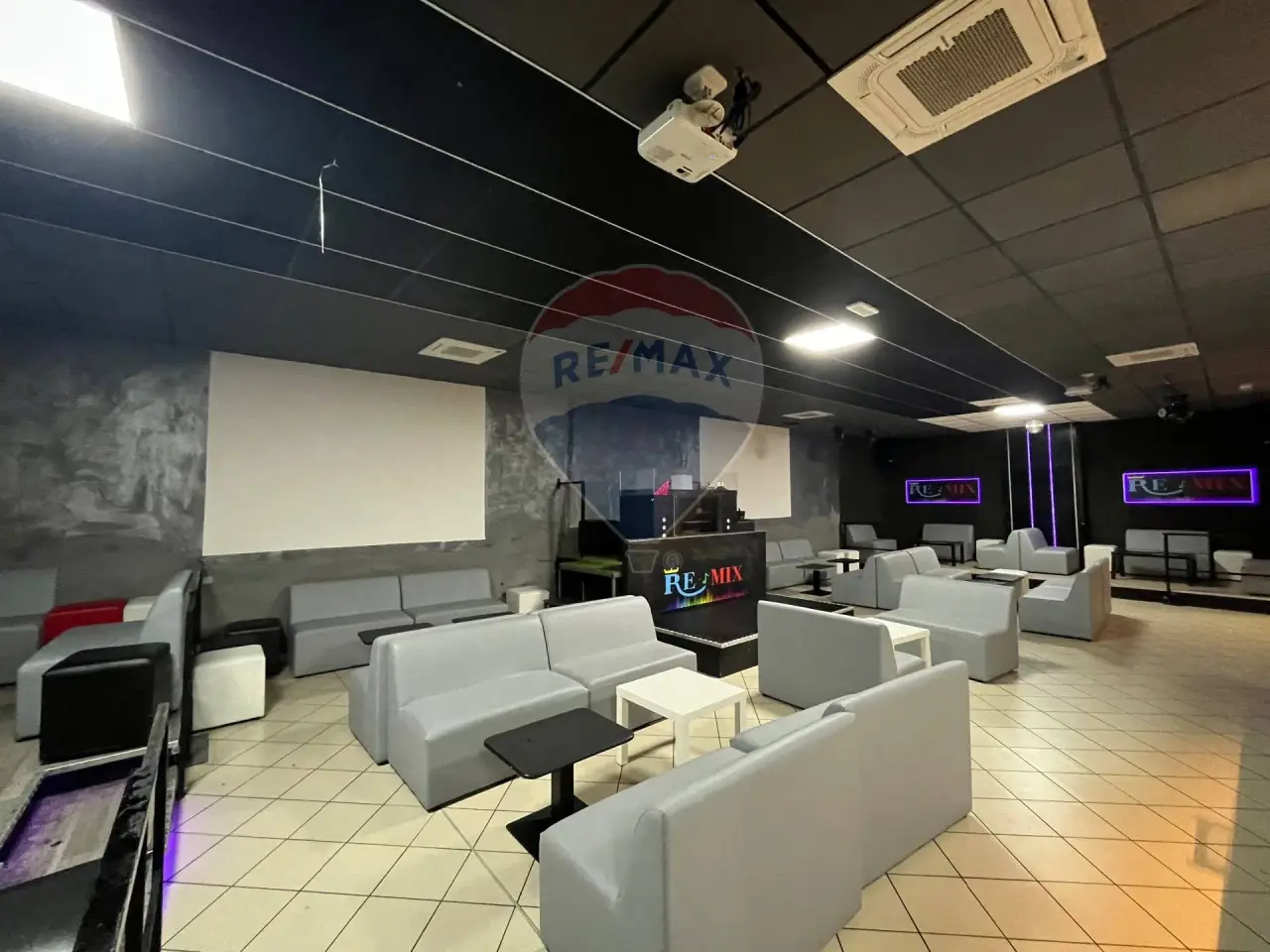 Negozio in Via Carnovali 88, Bergamo, {3} - Foto 2