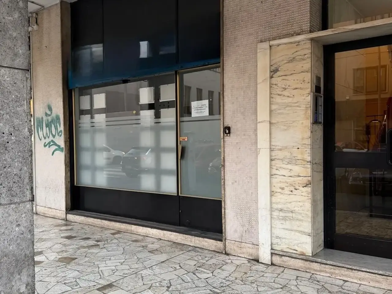 Negozio in Via Privata Mondovì 4, Milano, {3} - Foto 1