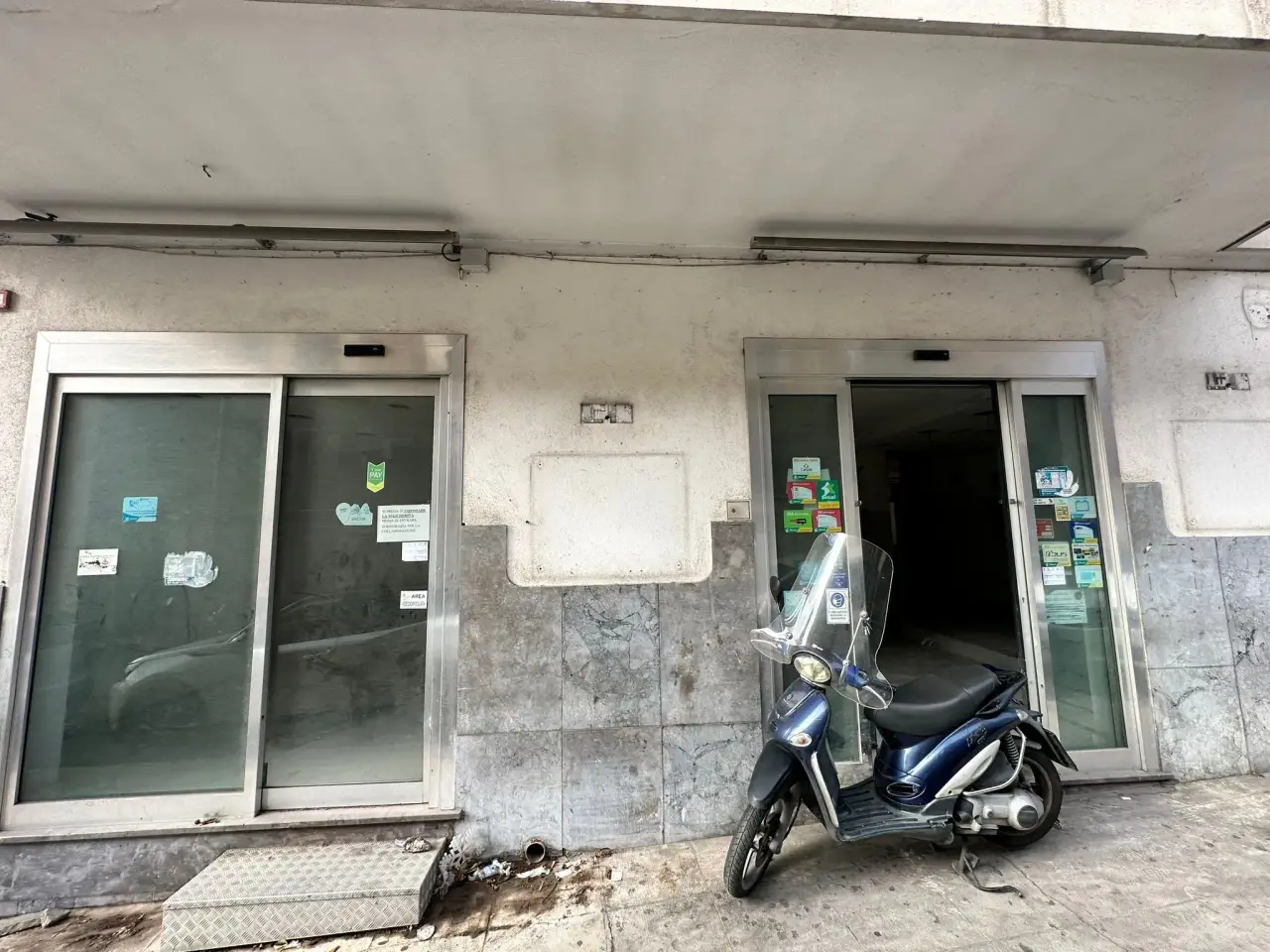 Negozio in Via Belmonte 2/F, Palermo, {3} - Foto 1