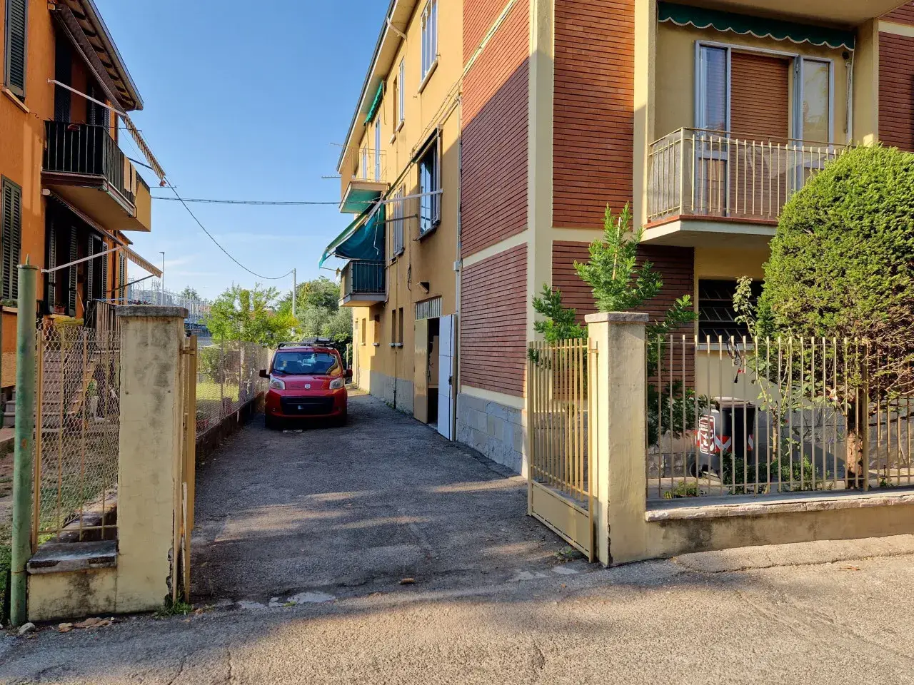 Magazzino in Via Don Giovanni Minzoni, 6, Casalecchio Di Reno, {3} - Foto 1