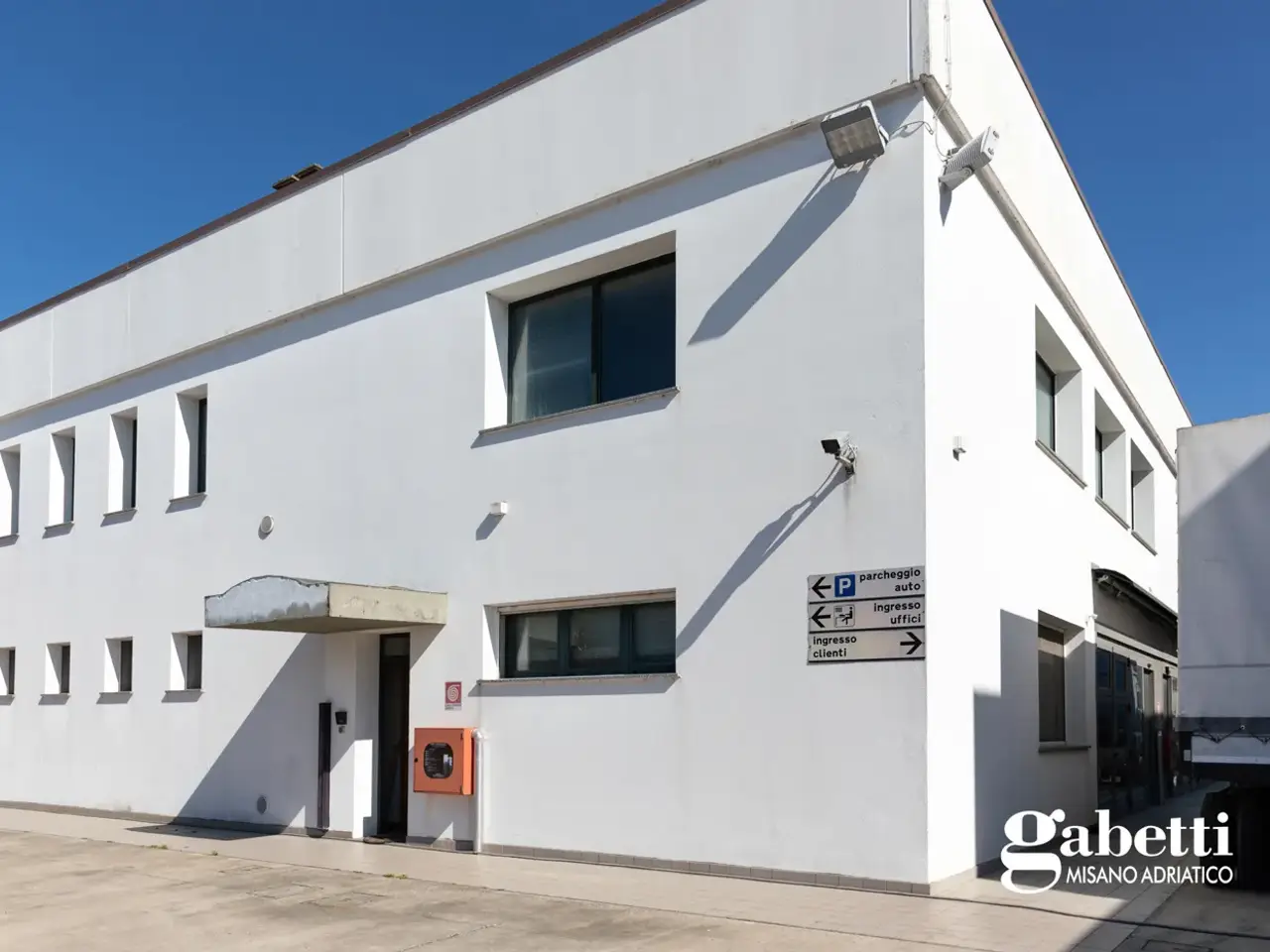 Capannone in Via Pennabilli 6, Riccione, {3} - Foto 1