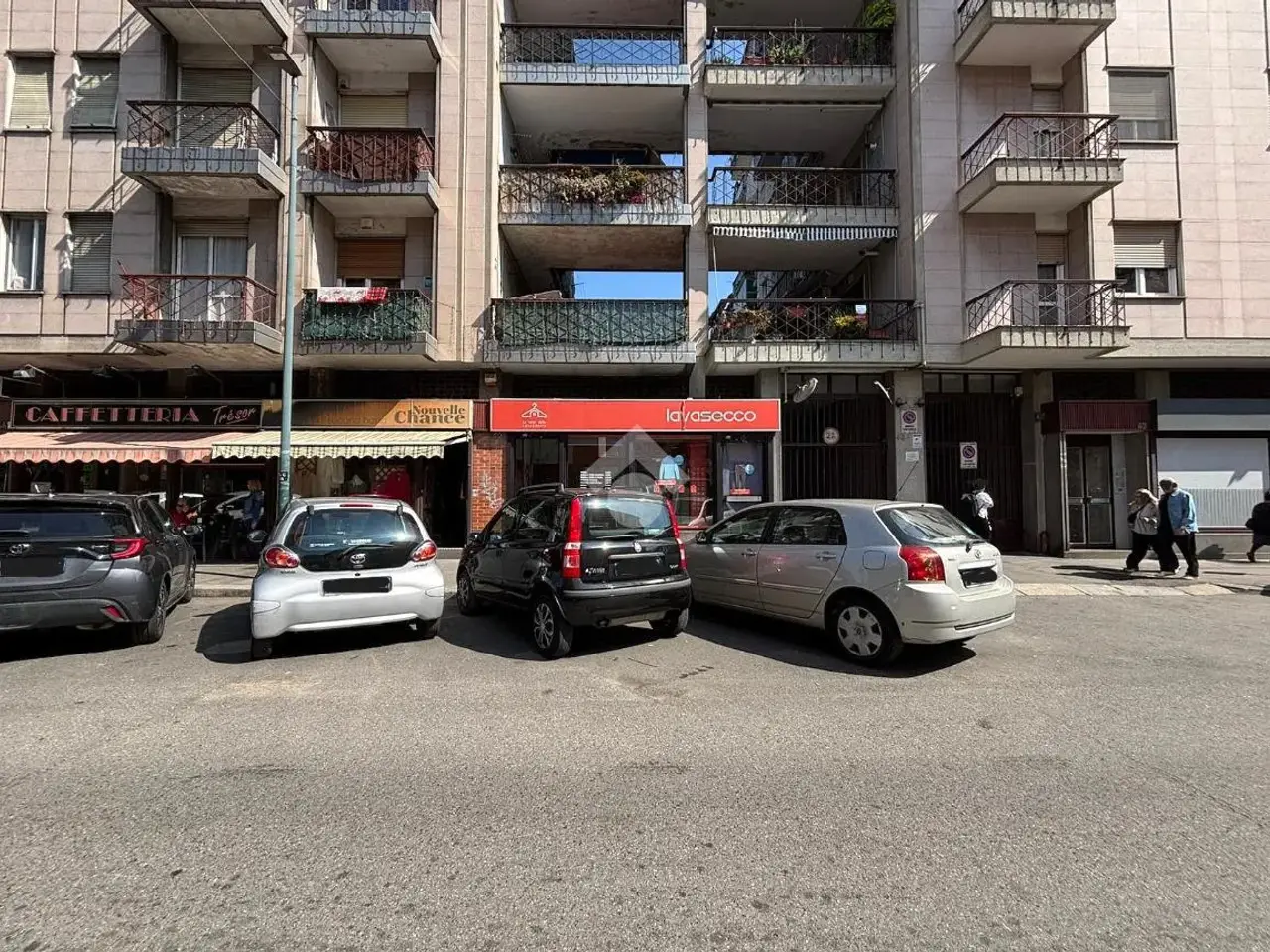 Negozio in Via Michele Antonio Vibò 42, Torino, {3} - Foto 2