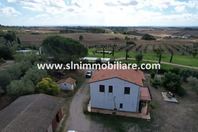 Country house or cottage, Capalbio - Photo 1