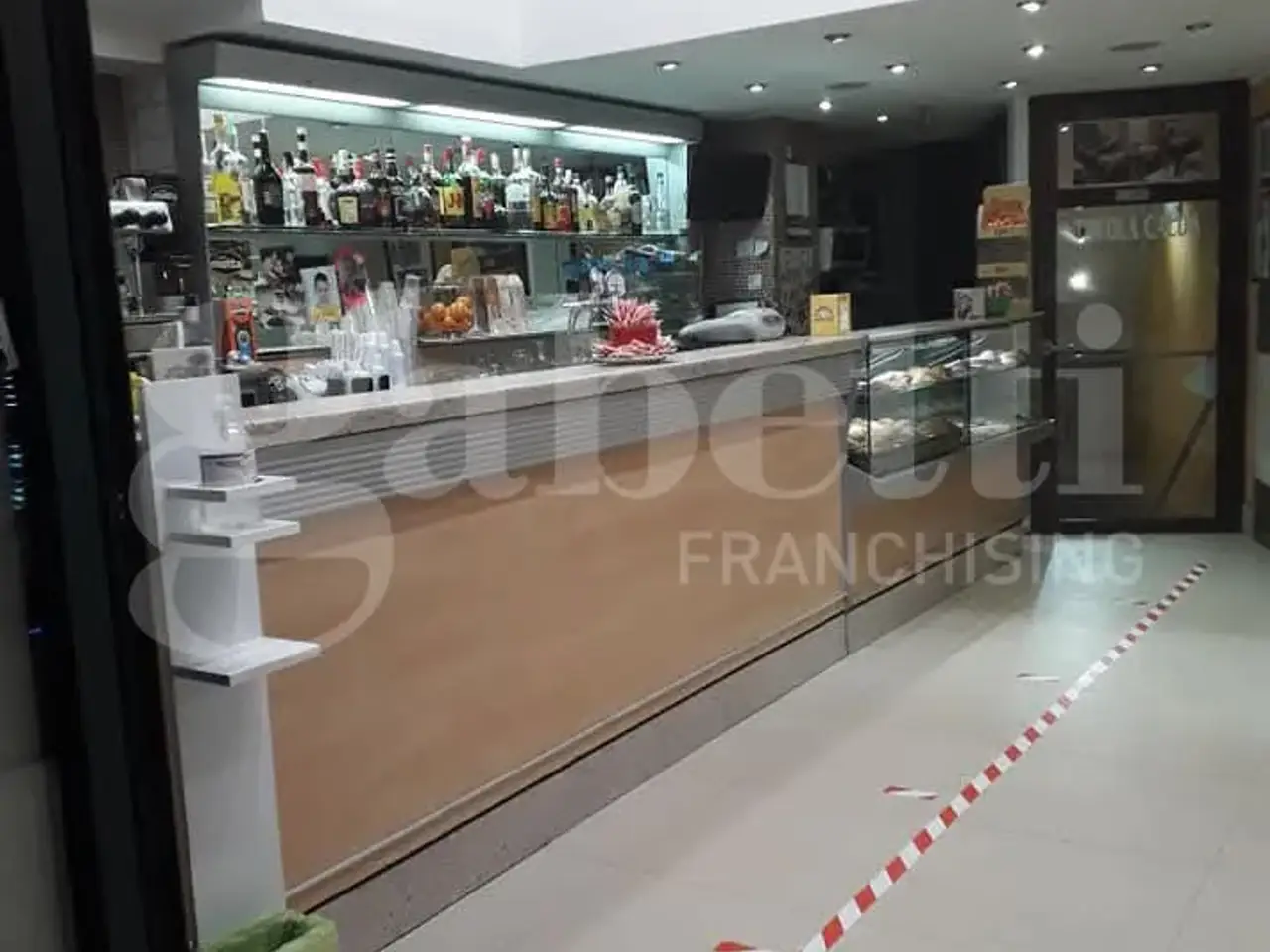 Bar in Viale Principe di Napoli 193, Benevento, {3} - Foto 2