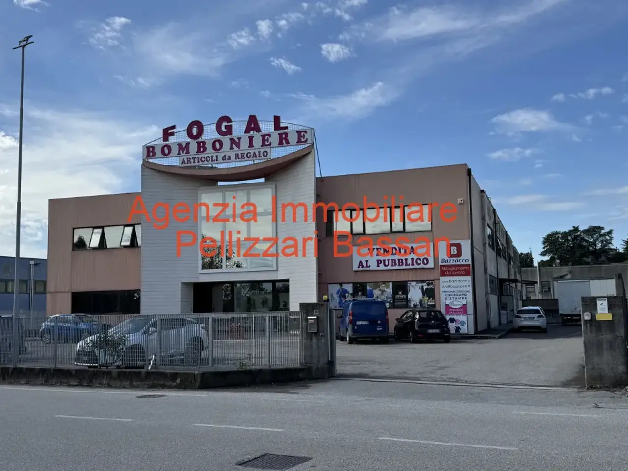 Capannone in Via Oberdan Cornuda, Cornuda, {3} - Foto 1