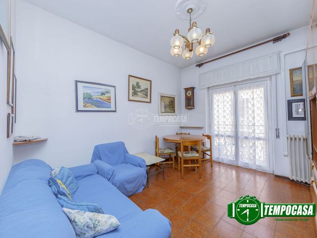 2-room flat in Via Giuseppe Garibaldi, Cesano Boscone - Photo 1