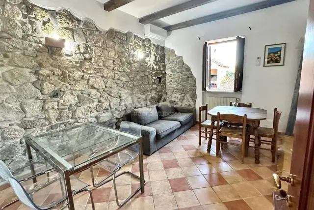 3-room flat in Via delle Corti, Velletri - Photo 1