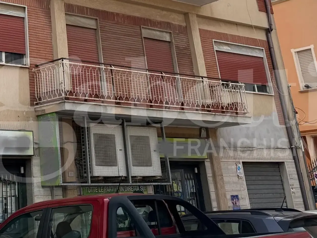 Negozio in Via Pietro Nenni, Aprilia, {3} - Foto 1