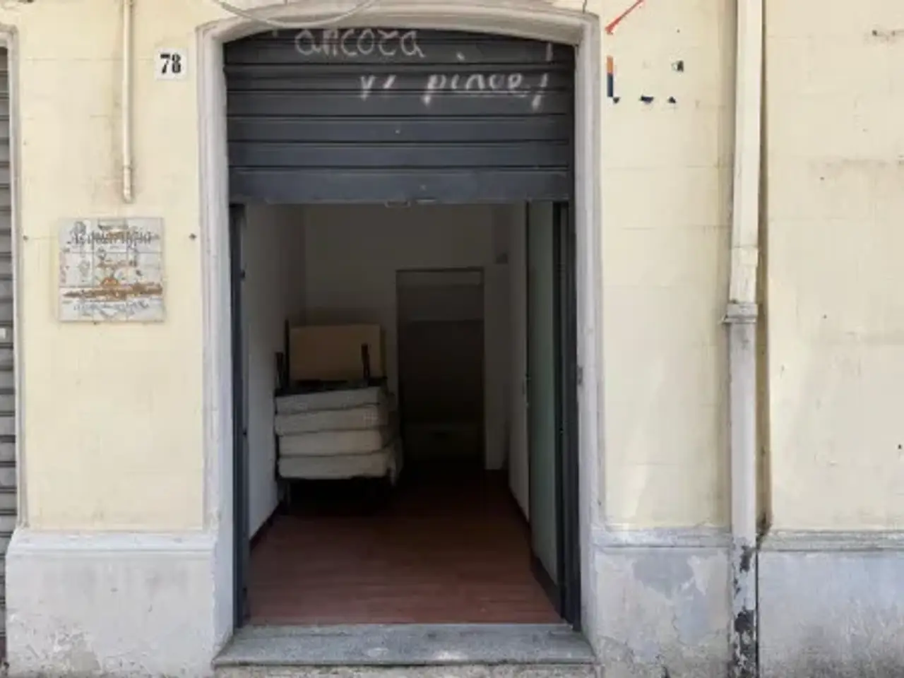 Negozio in Via del Vespro 78, Messina, {3} - Foto 2