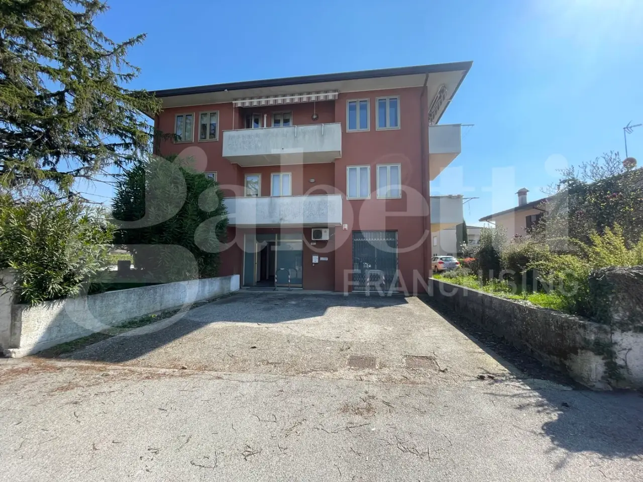 Magazzino in Via Foscolo 50a, Selvazzano Dentro, {3} - Foto 1
