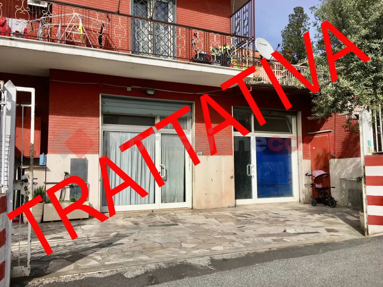 Negozio in Via dei Malaspina 9, Roma, {3} - Foto 1