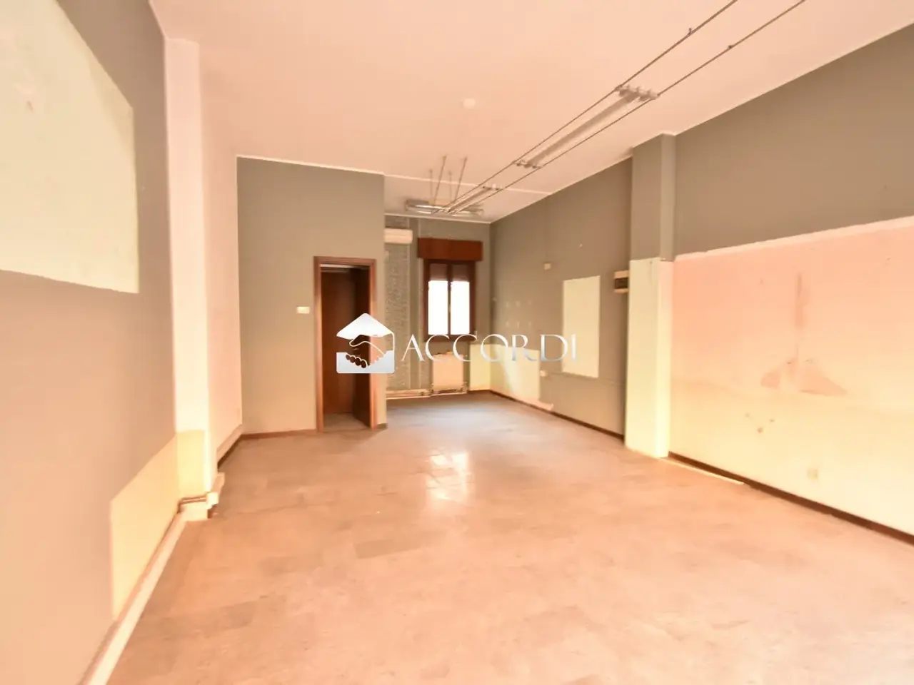 Negozio in , Conegliano, {3} - Foto 1