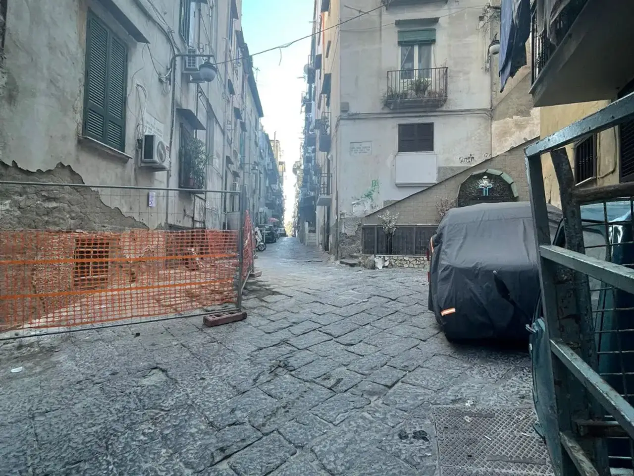 Magazzino in Santa Maria Francesca 20, Napoli, {3} - Foto 1