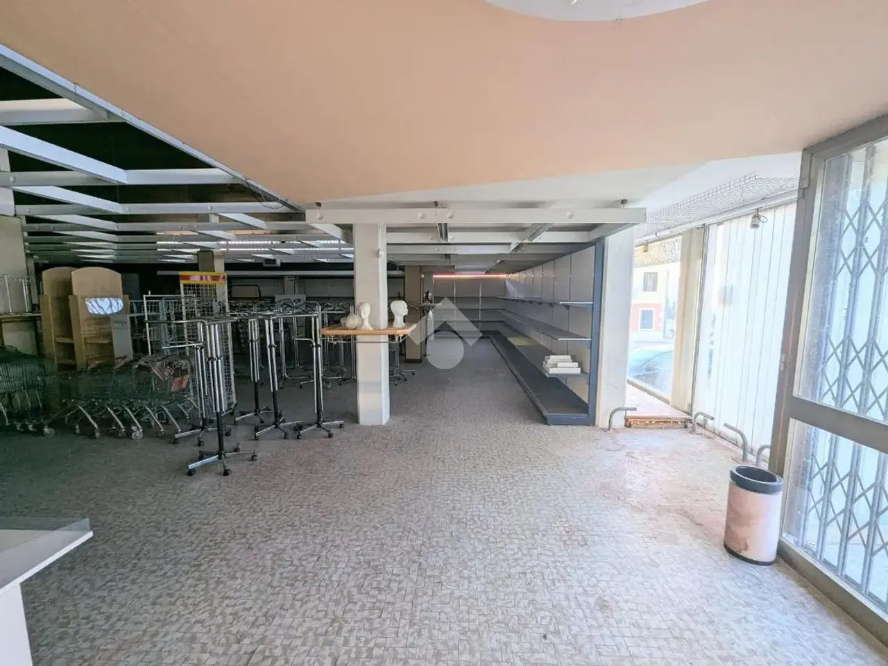 Negozio in Via Brandolini, Cordignano, {3} - Foto 1