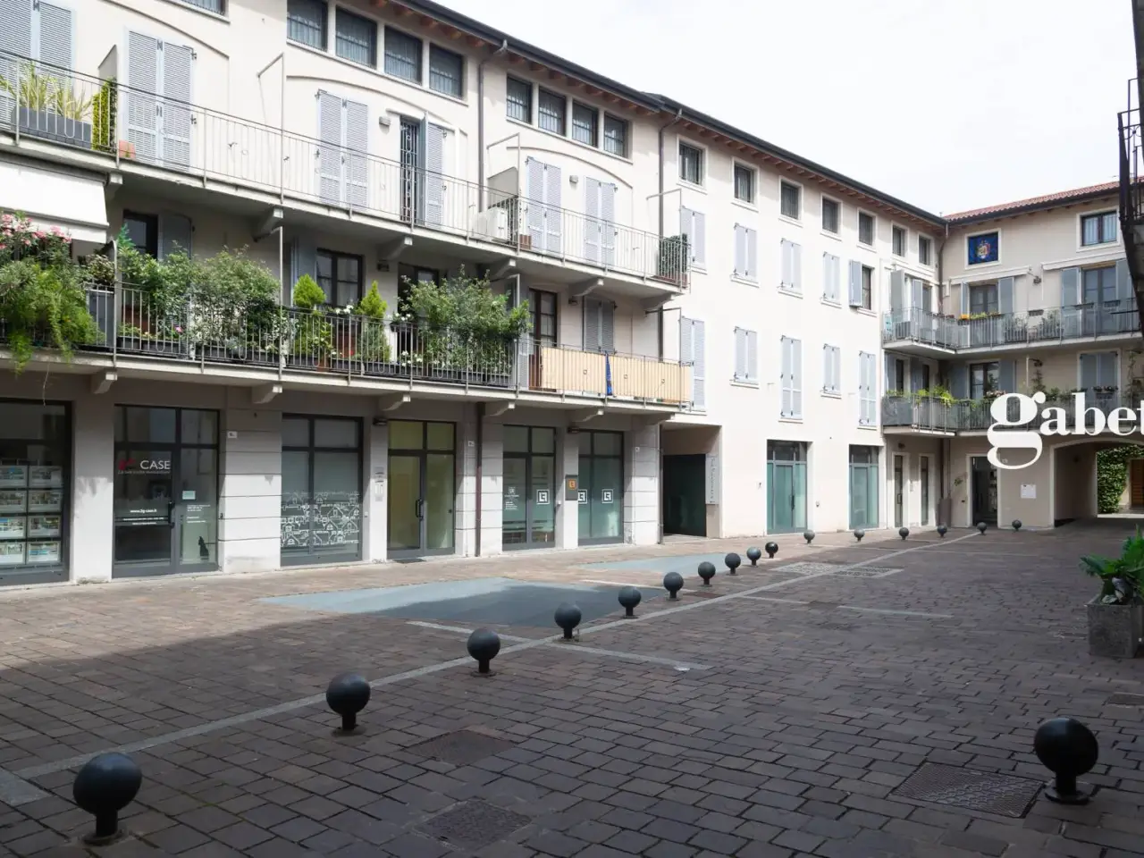 Negozio in Via Collegio Manzoni 8, Merate, {3} - Foto 2