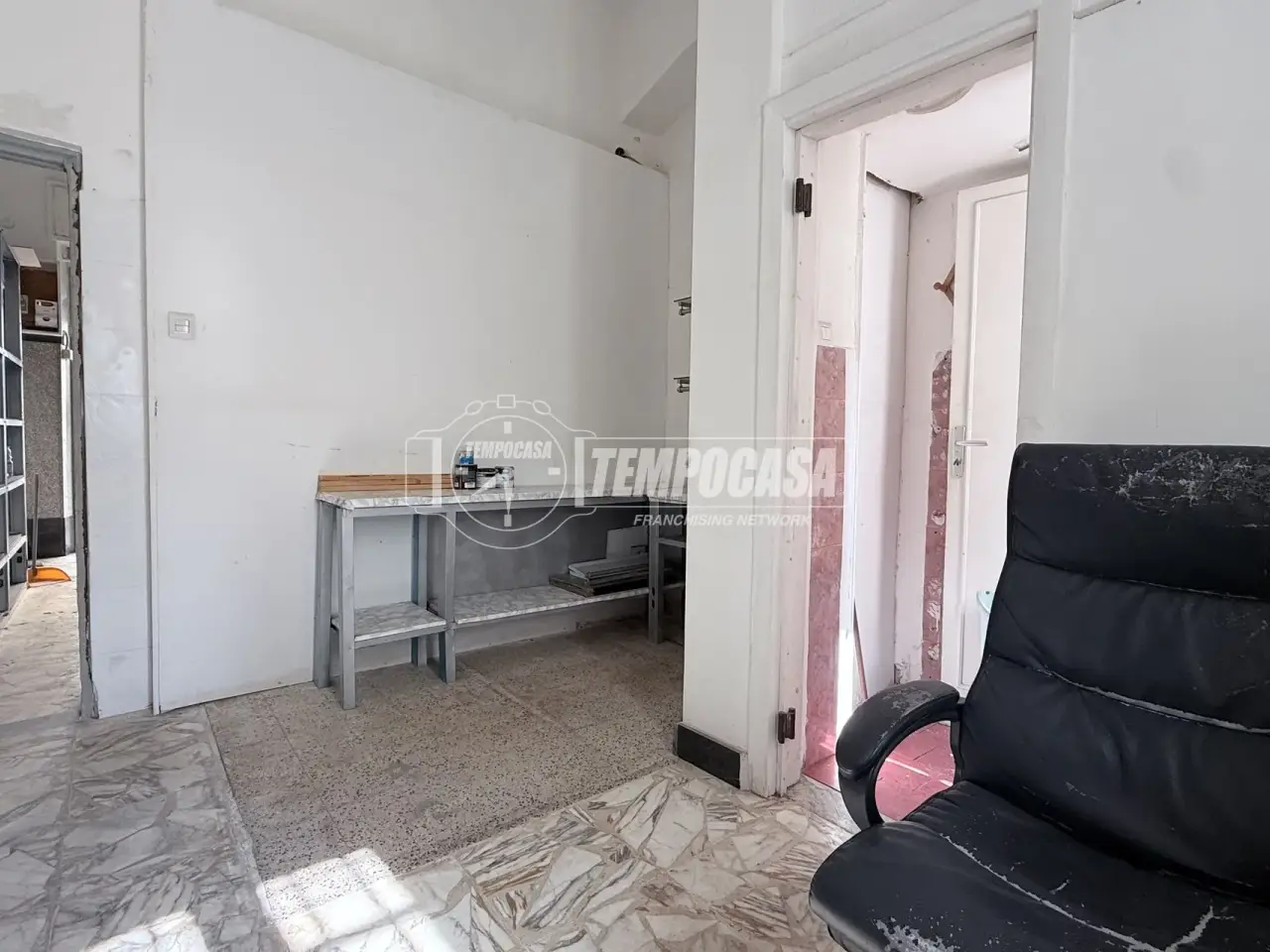 Negozio in Via Santa Marta 163, Messina, {3} - Foto 2