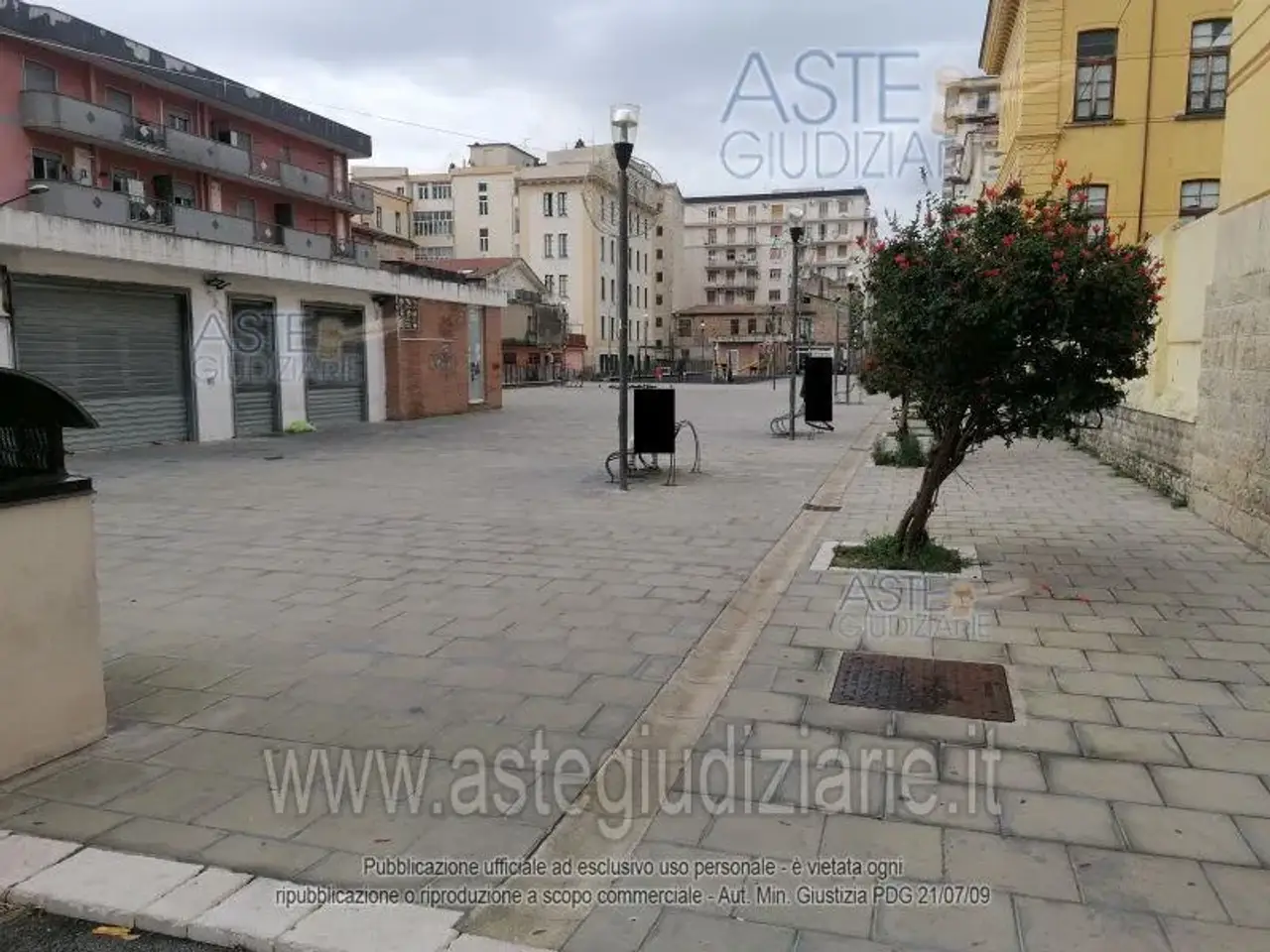 Garage in Via IV Novembre, 84025 Eboli Sa, Italia 84025, Eboli, {3} - Foto 1