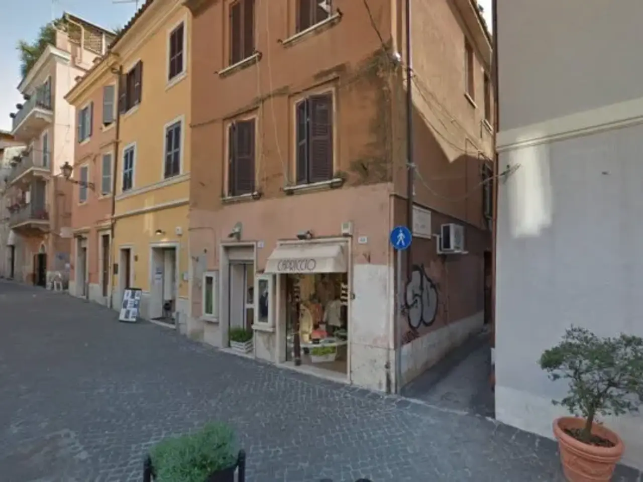 Negozio in Via Colsereno 50, Tivoli, {3} - Foto 1