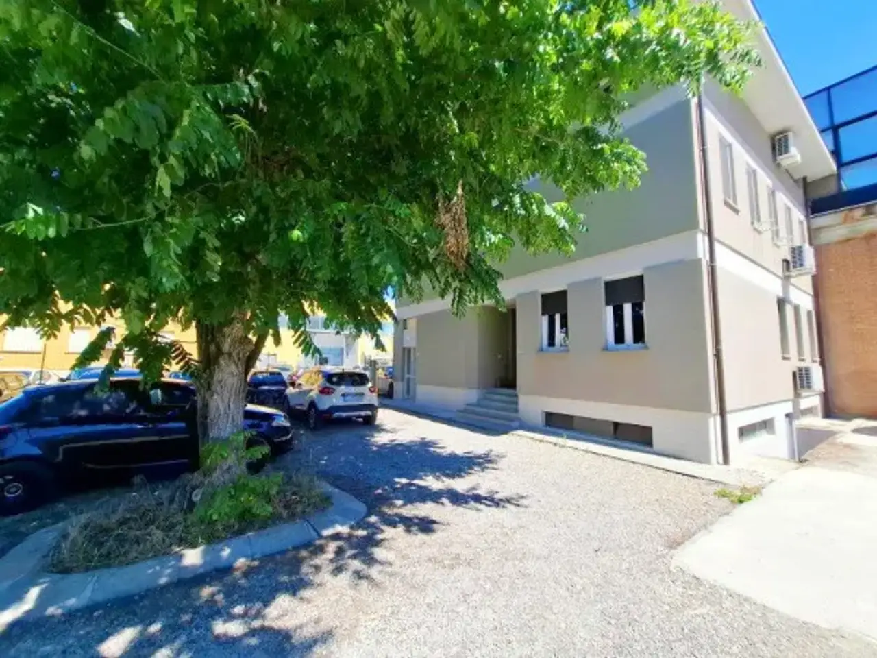 Ufficio in Via La Spezia, Parma, {3} - Foto 1