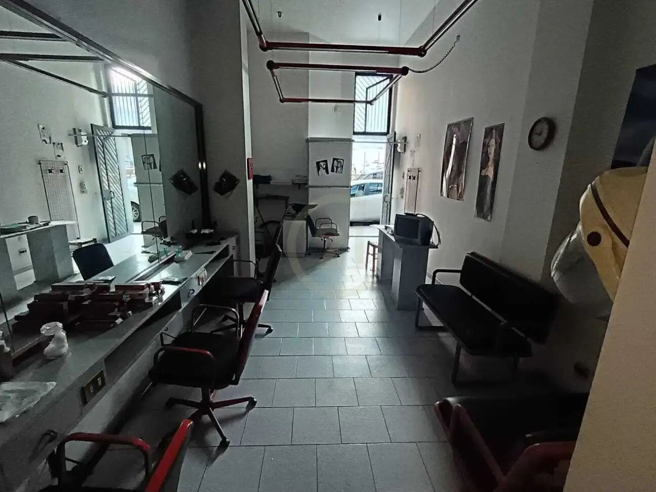 Parrucchiere in Via Circumvallaz 250, Paterno', {3} - Foto 1