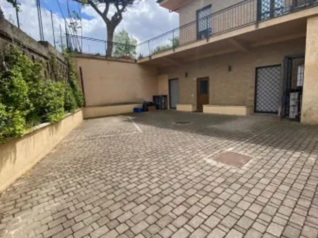 Ufficio in Viale Enrico Fermi 48, Frascati, {3} - Foto 1