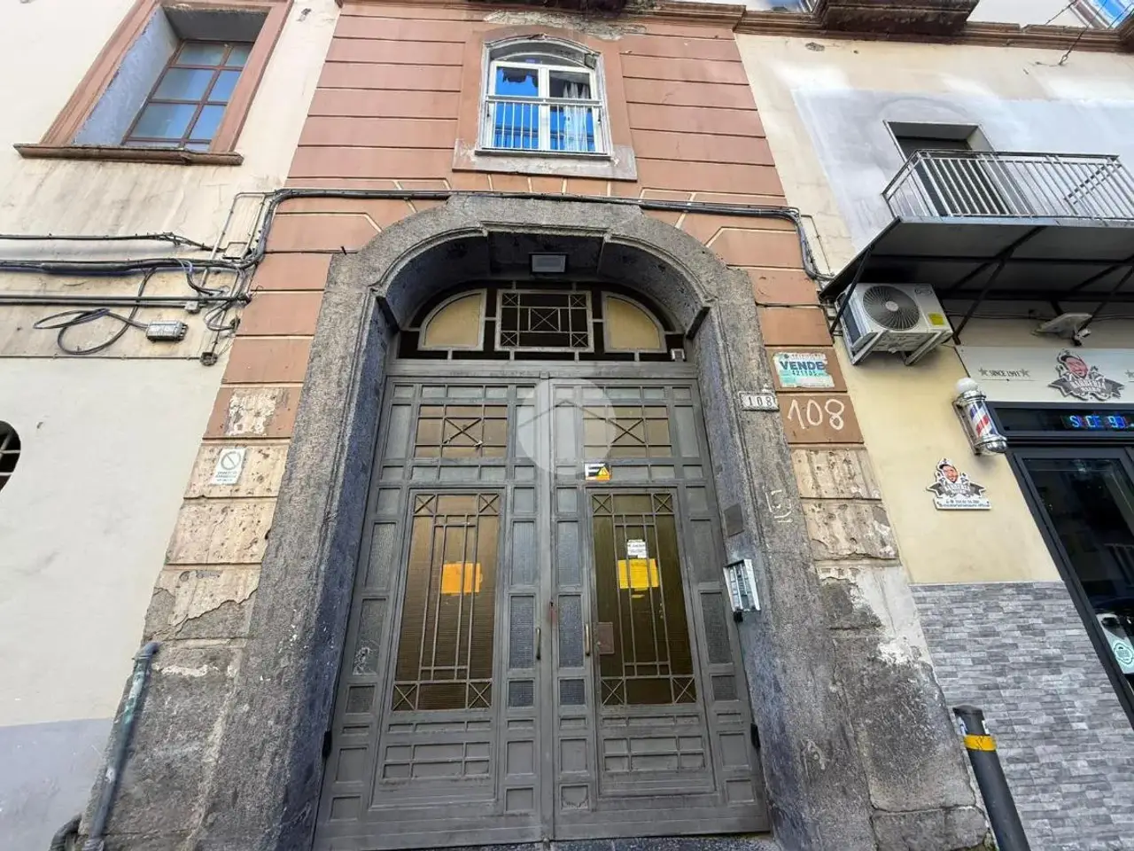 Magazzino in Via Matteo Renato Imbriani 108, Napoli, {3} - Foto 1